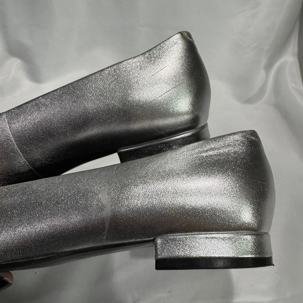 Marc Fisher LTD Gunner Flats Metallic Silver Leather Pointed Toe Slip On Size 8 - Picture 13 of 13